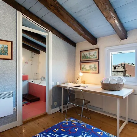 Napolien's Loft Apartment